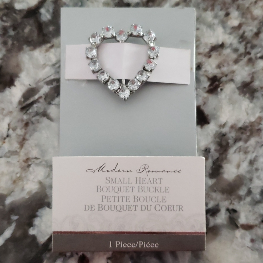 New Small Heart Bouquet Buckle